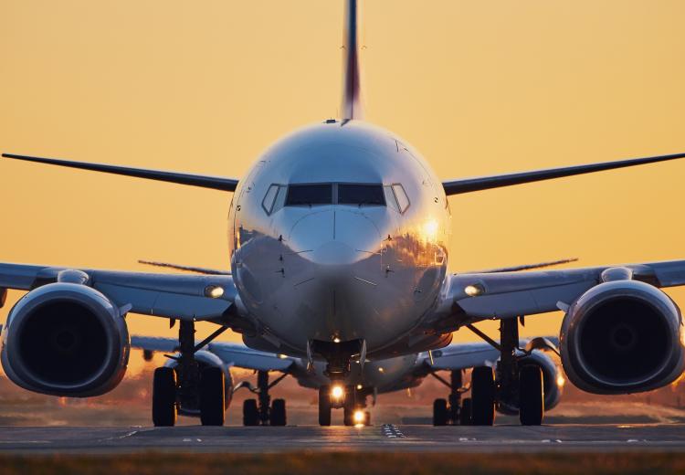 International Airlines Suspend Flights to US Over 5G Concerns