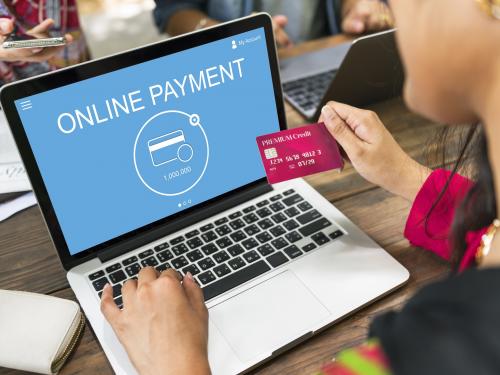 6 Ways to Make Online Payments Easy for Your Travelling Clients
