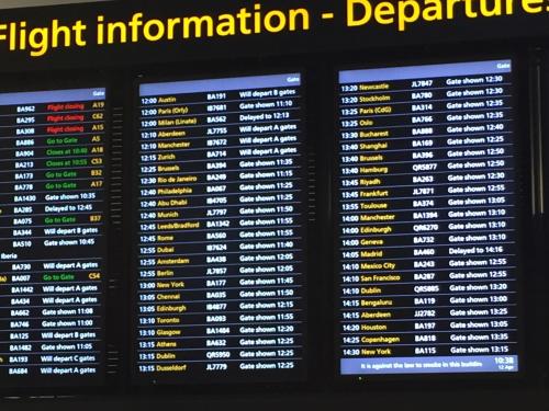UK Airports Hoping to Pass this Weekend without a Glitch
