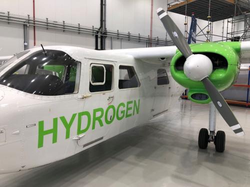 By 2027, Loganair Hopes to Fly the First Hydrogen Electric Islander